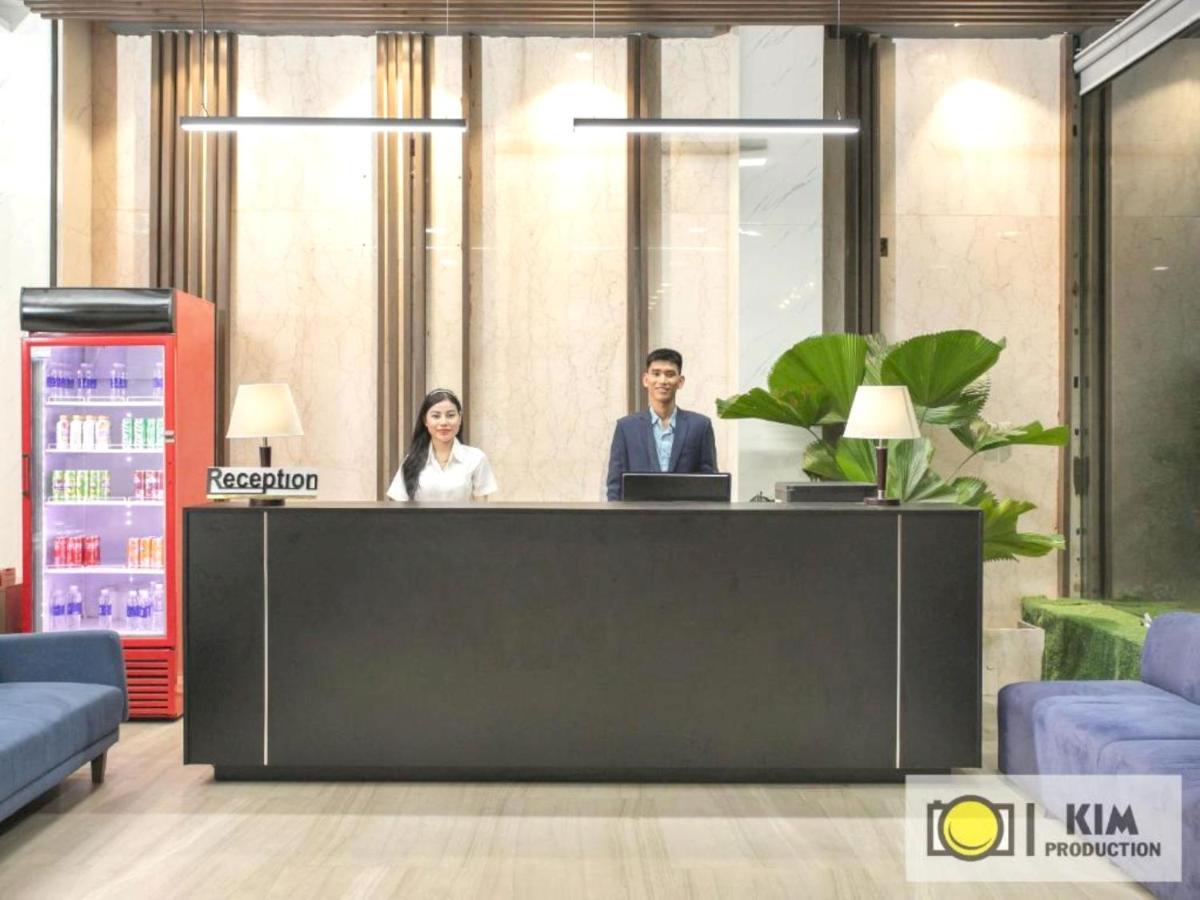 Capital O 1200 Salem Riverside Hotel 다낭 외부 사진