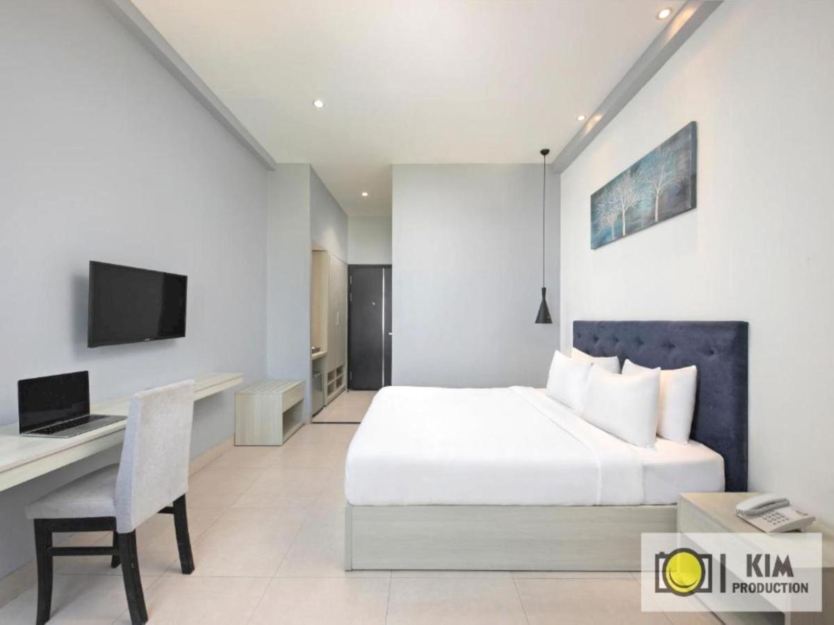 Capital O 1200 Salem Riverside Hotel 다낭 외부 사진