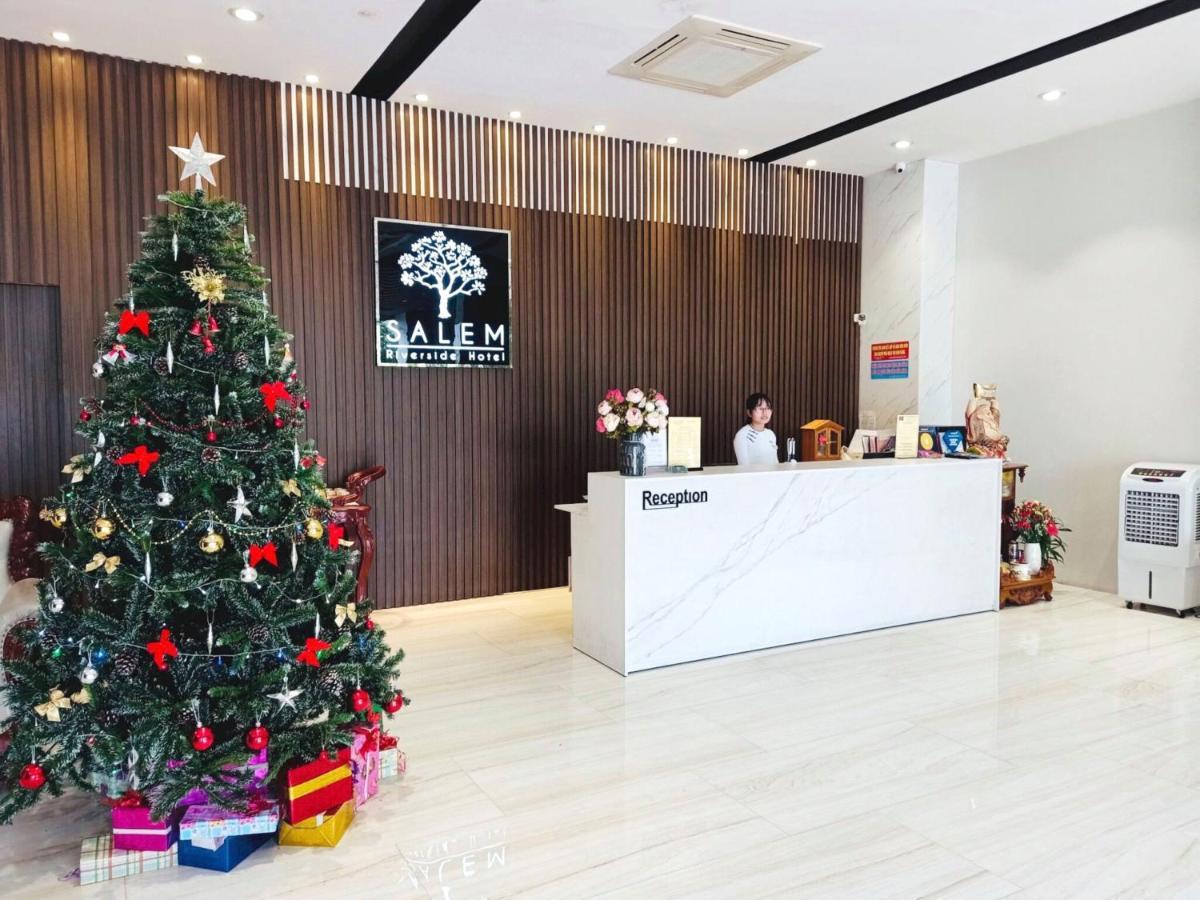 Capital O 1200 Salem Riverside Hotel 다낭 외부 사진